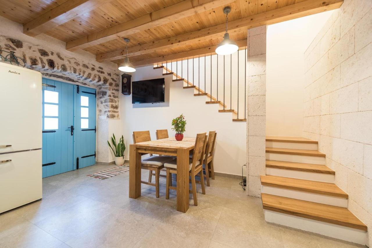 Holiday Home Lipa Nasa Neviđane Εξωτερικό φωτογραφία