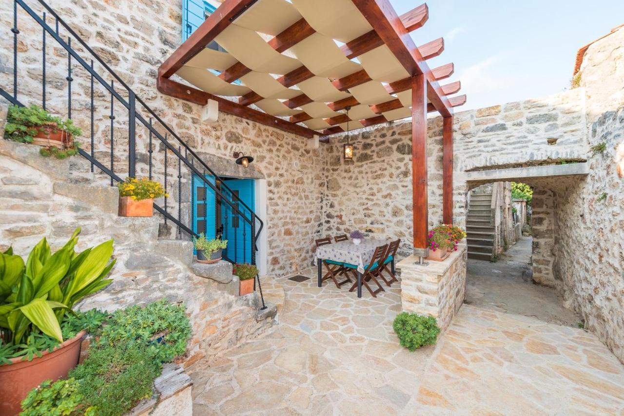 Holiday Home Lipa Nasa Neviđane Εξωτερικό φωτογραφία
