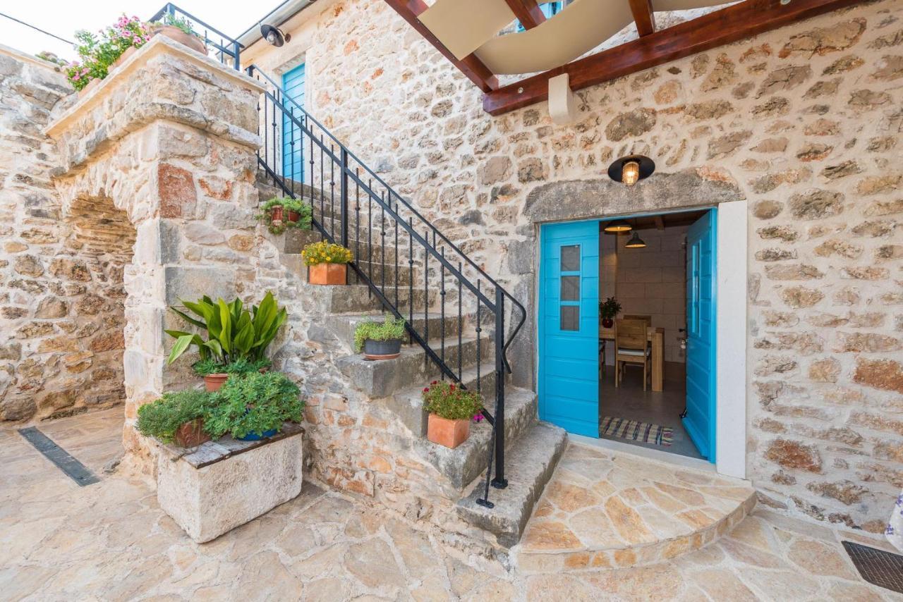 Holiday Home Lipa Nasa Neviđane Εξωτερικό φωτογραφία
