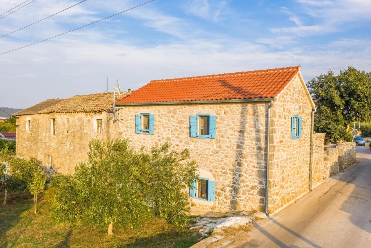 Holiday Home Lipa Nasa Neviđane Εξωτερικό φωτογραφία
