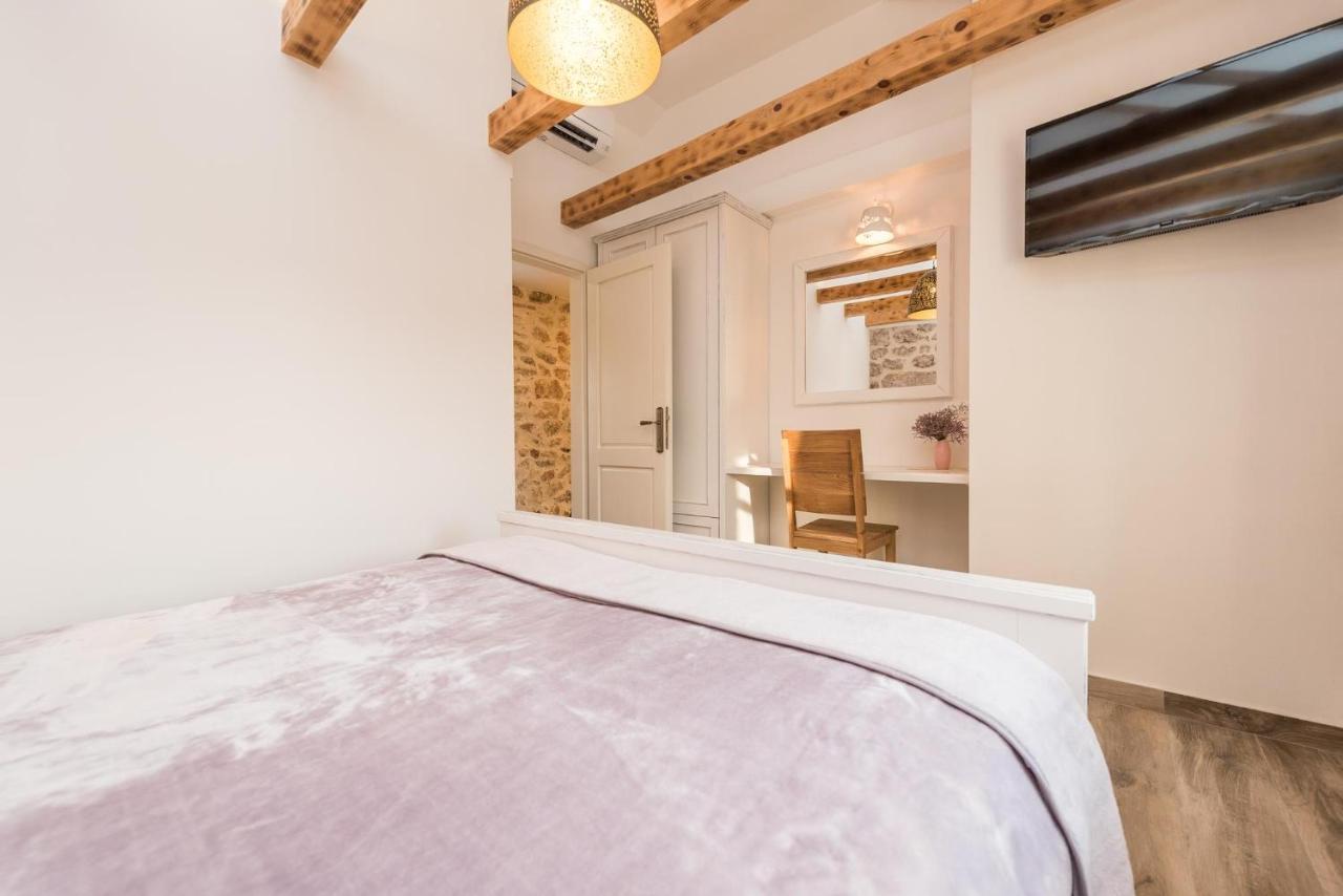 Holiday Home Lipa Nasa Neviđane Εξωτερικό φωτογραφία