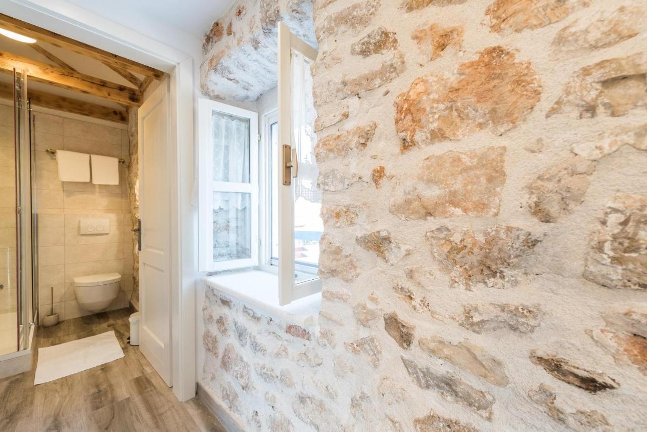 Holiday Home Lipa Nasa Neviđane Εξωτερικό φωτογραφία